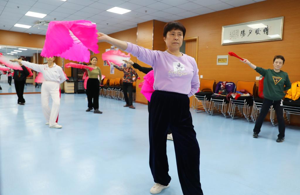 健康不“宅”冬冬季运动小贴士来了必一运动app(图1)